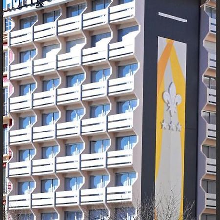 Hotel Lys De Marie Lourdes Exteriör bild